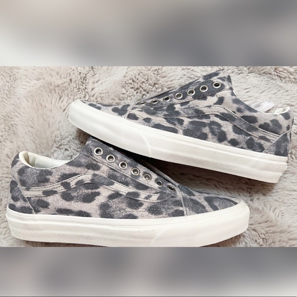 *** SOLD Vans sneakers shoes women 7.5 - Picture 3 of 6